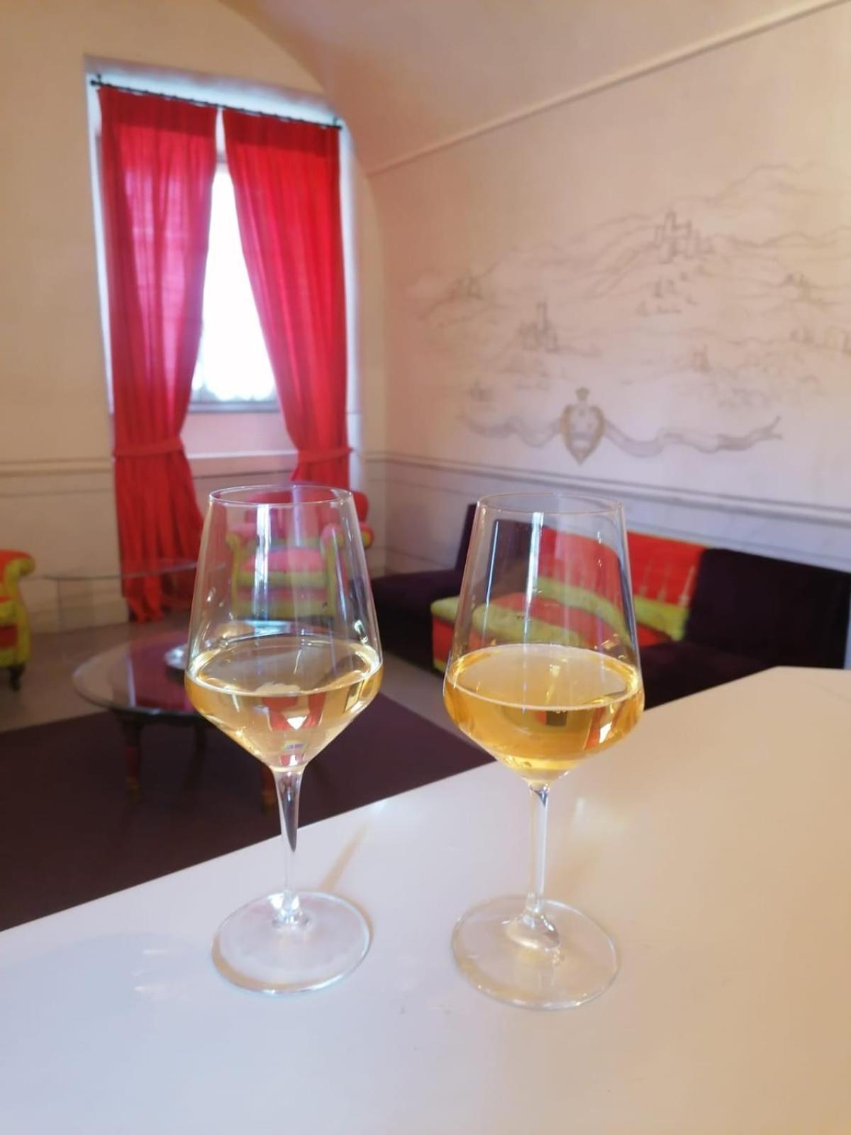 Licciana Nardi Castello Di Pontebosio Luxury Resort מראה חיצוני תמונה